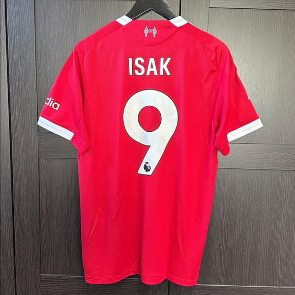 Alexander Isak Liverpool adidas 2025/26 Home Authentic Player Jersey - Red - Picture 5 of 5